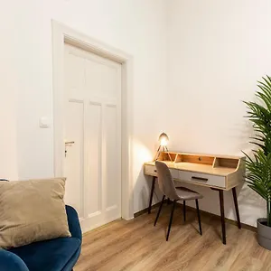  Apartamento Glamorous Modern In The Hearth Of